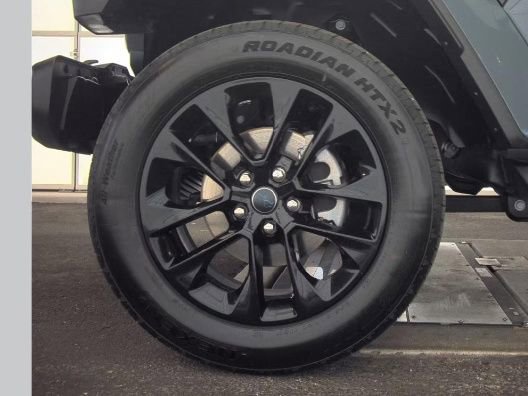 Used 2025 Jeep Wrangler Unlimited Sahara image 8