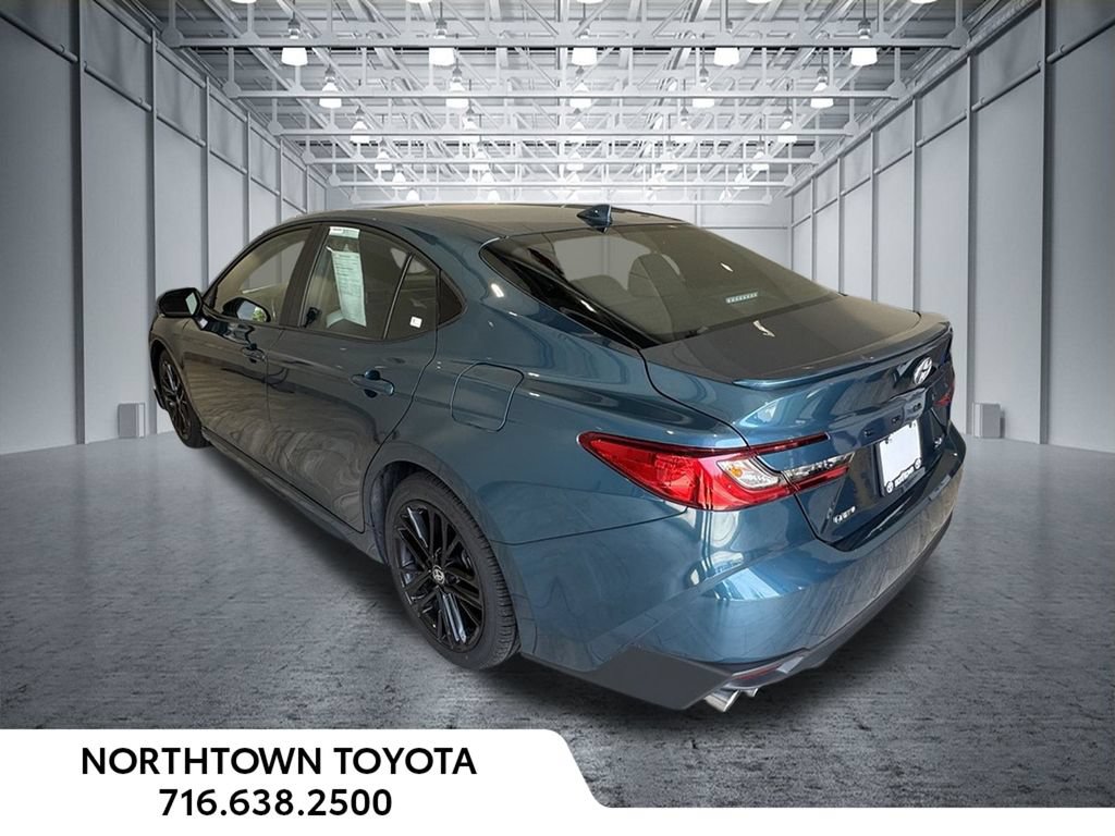 Used 2025 Toyota Camry SE FWD image 32