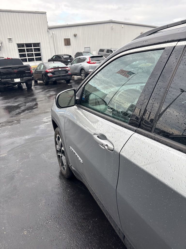 Certified 2022 Jeep Compass Limited w/ Sun and Sound Group image 9