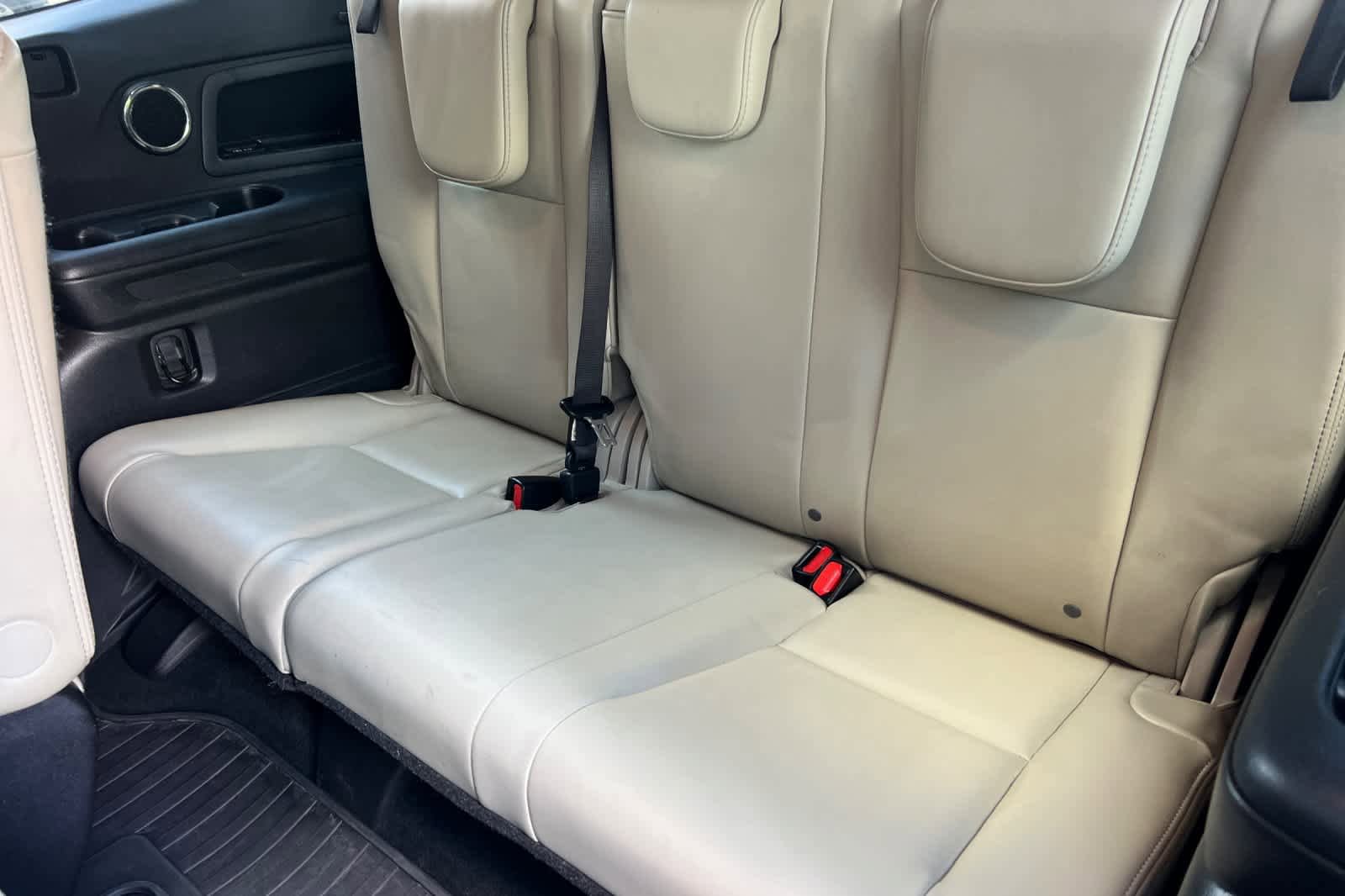 Used 2019 Subaru Ascent Limited w/ Popular Package #3 AWD/4WD image 16