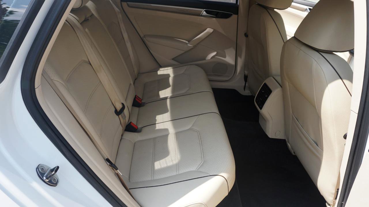 Used 2016 Volkswagen Passat 1.8T SE FWD image 21