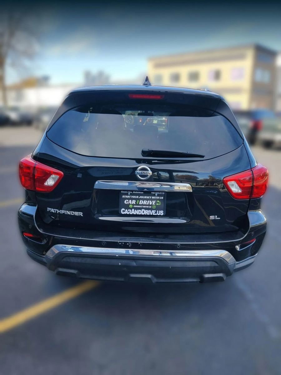Used 2019 Nissan Pathfinder SL image 5