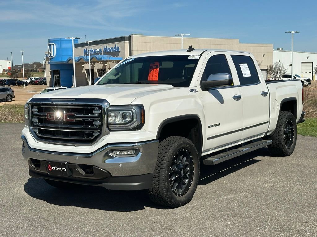 Used 2018 GMC Sierra 1500 SLT w/ SLT Premium Package image 3