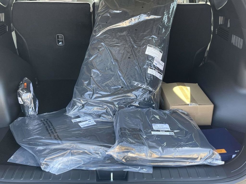 New 2026 Hyundai Tucson SEL Plus w/ Tow & Go Package FWD image 11