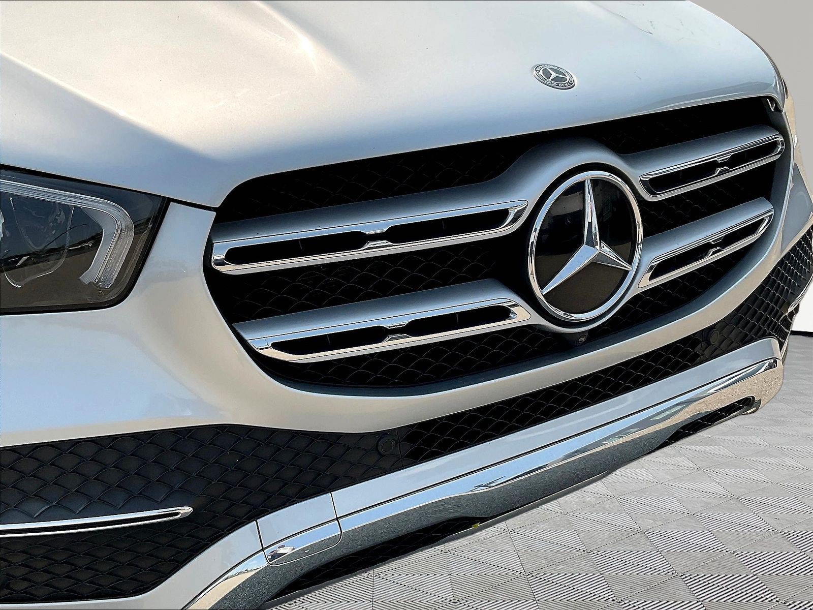 Used 2020 Mercedes-Benz GLE 350 4MATIC image 33