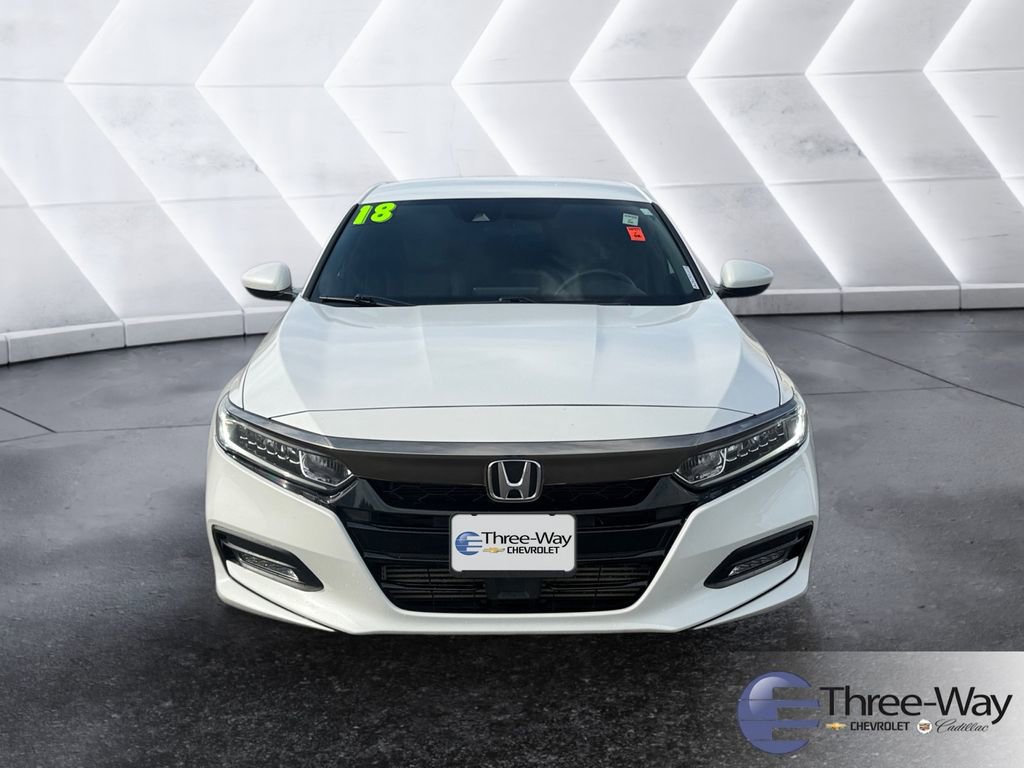 Used 2018 Honda Accord Sport image 8