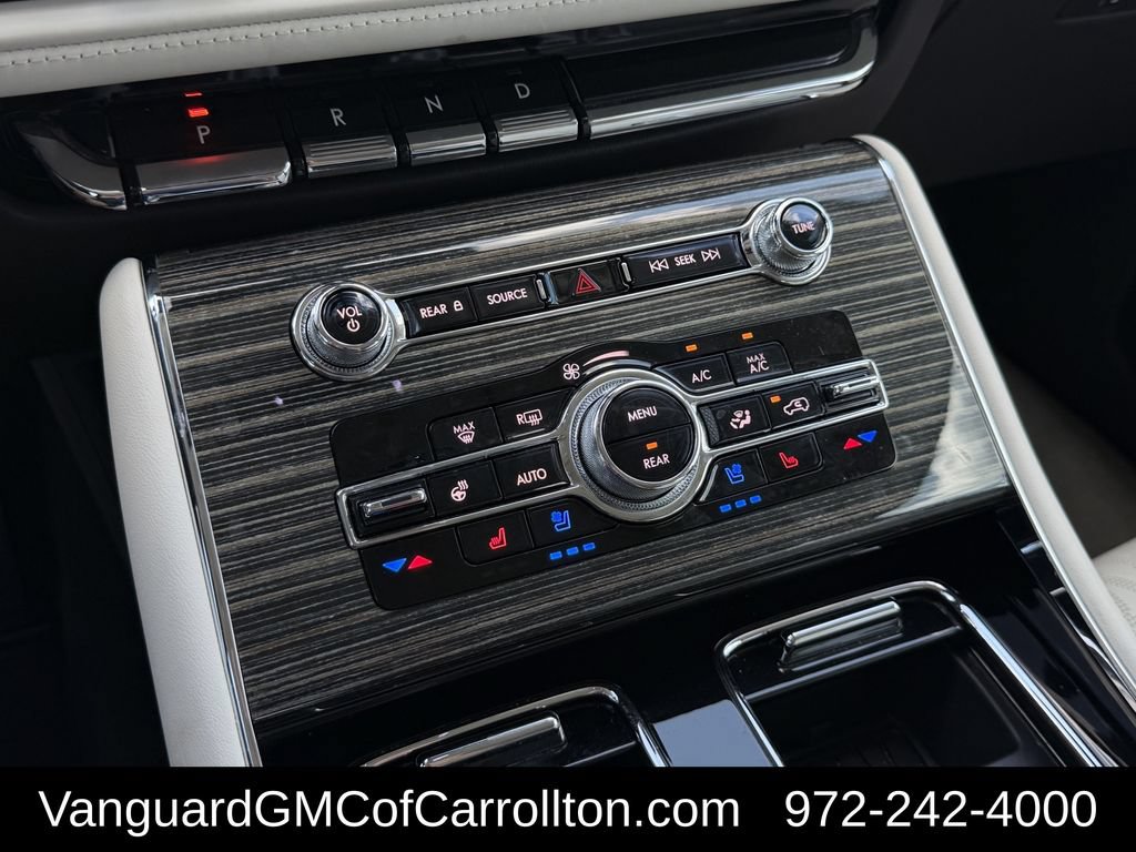 Used 2024 Lincoln Aviator Black Label w/ Dynamic Handling Package AWD/4WD image 21