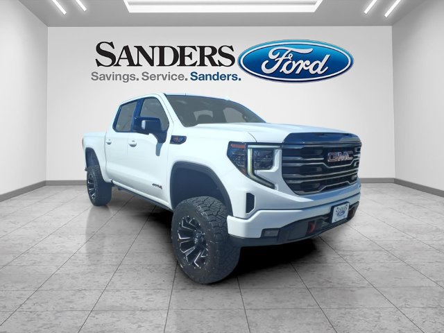 Used 2022 GMC Sierra 1500 AT4 w/ AT4 Preferred Package AWD/4WD image 1