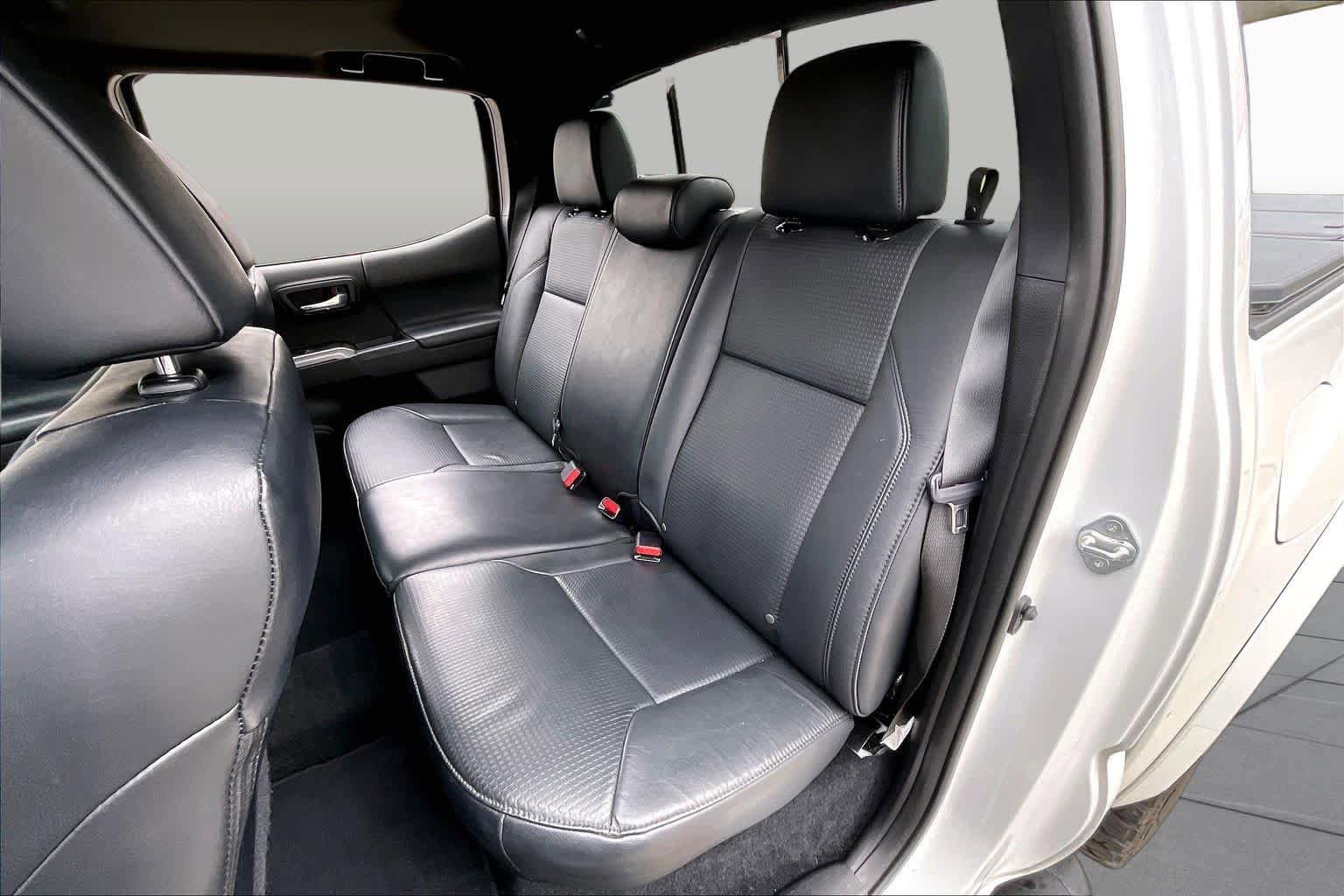 Used 2021 Toyota Tacoma Limited w/ Nightshade Package AWD/4WD image 20