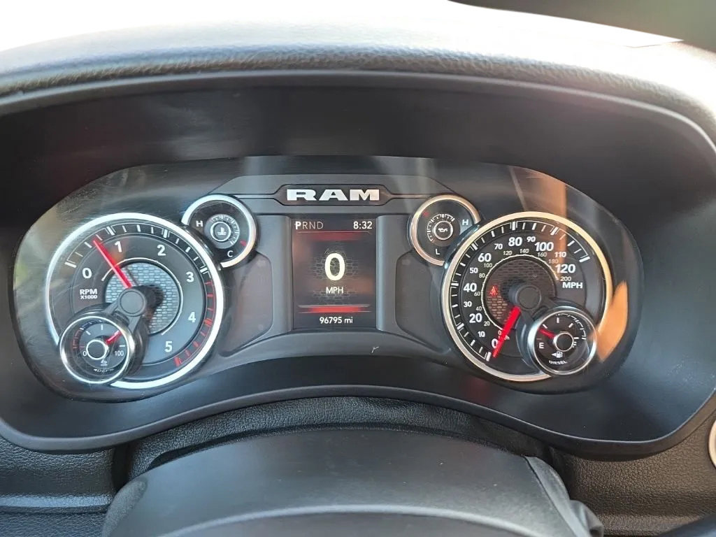Used 2022 RAM 2500 Big Horn AWD/4WD image 25