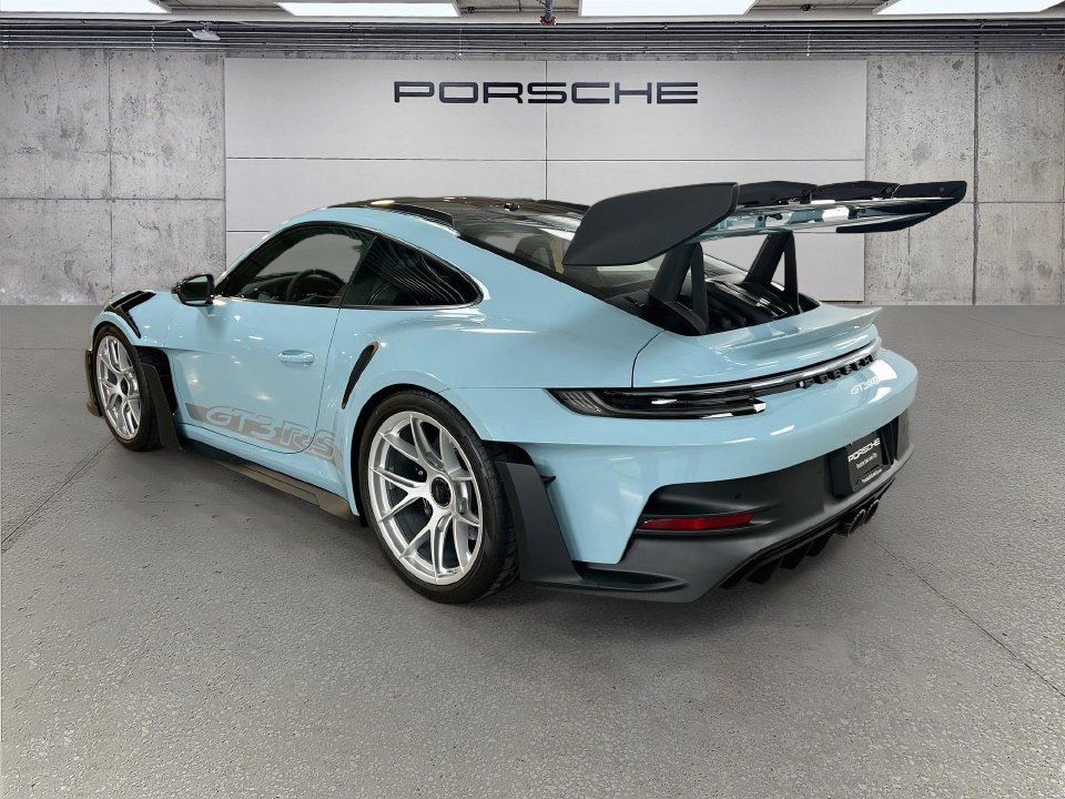 Certified 2025 Porsche 911 GT3 RS RWD image 3