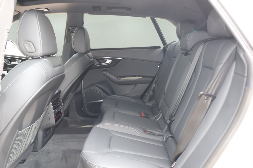 New 2026 Audi Q8 Premium Plus AWD/4WD image 12