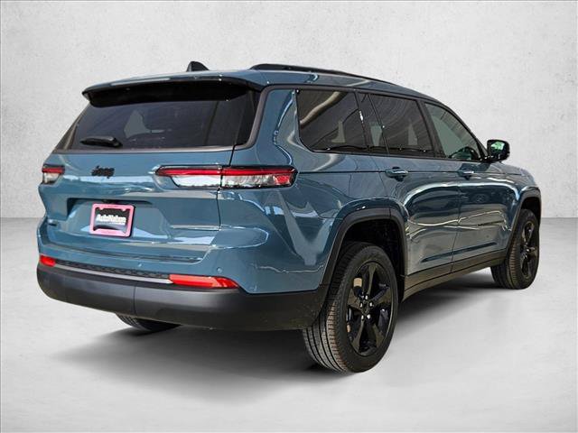 New 2026 Jeep Grand Cherokee L Limited w/ Limited Altitude Package AWD/4WD image 2