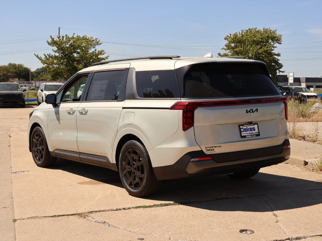 New 2027 Kia Carnival SX w/ Dark Edition Package FWD image 5