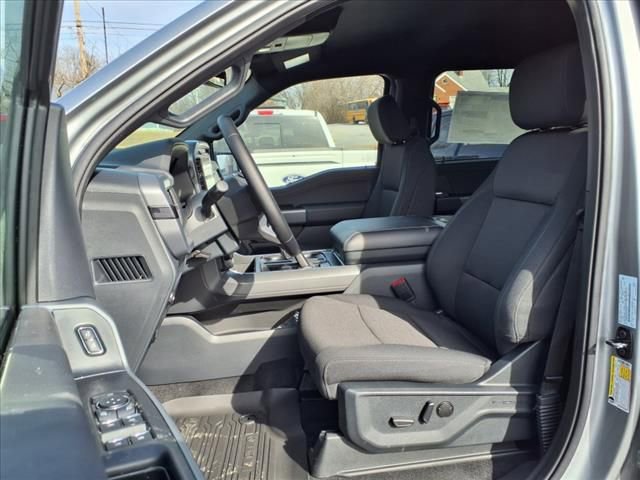 New 2025 Ford F150 XLT w/ Equipment Group 302A MID image 8