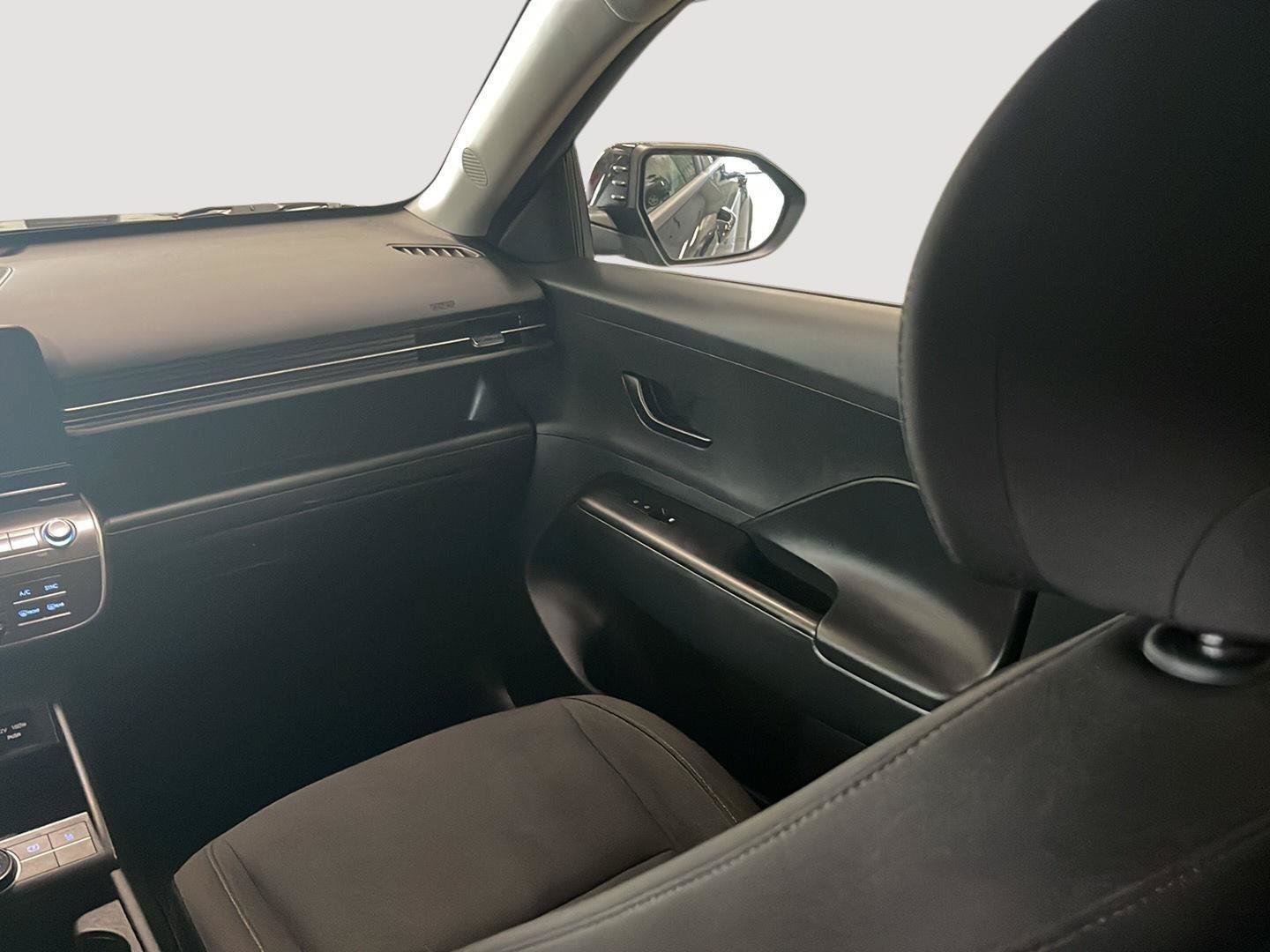 Certified 2024 Hyundai Kona SEL w/ Convenience Package FWD image 14