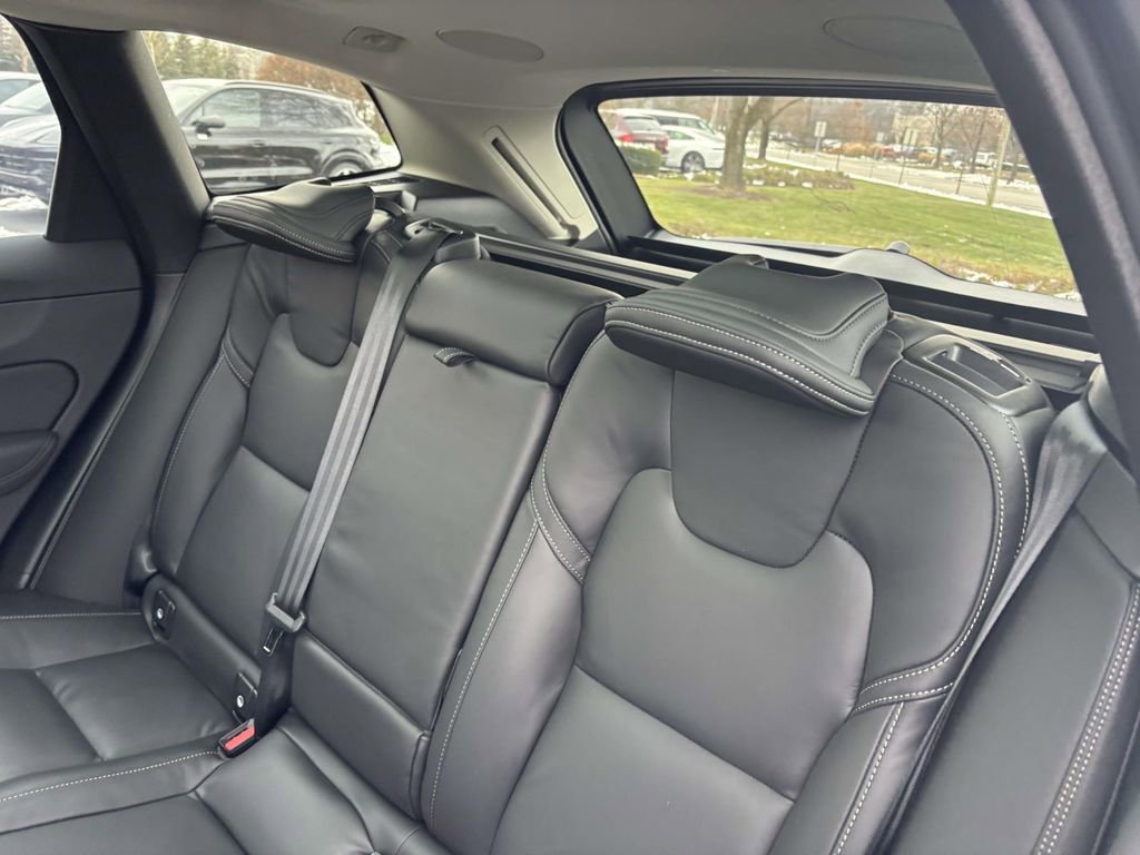 New 2026 Volvo XC60 B5 Ultra w/ Protection Package Premier image 25