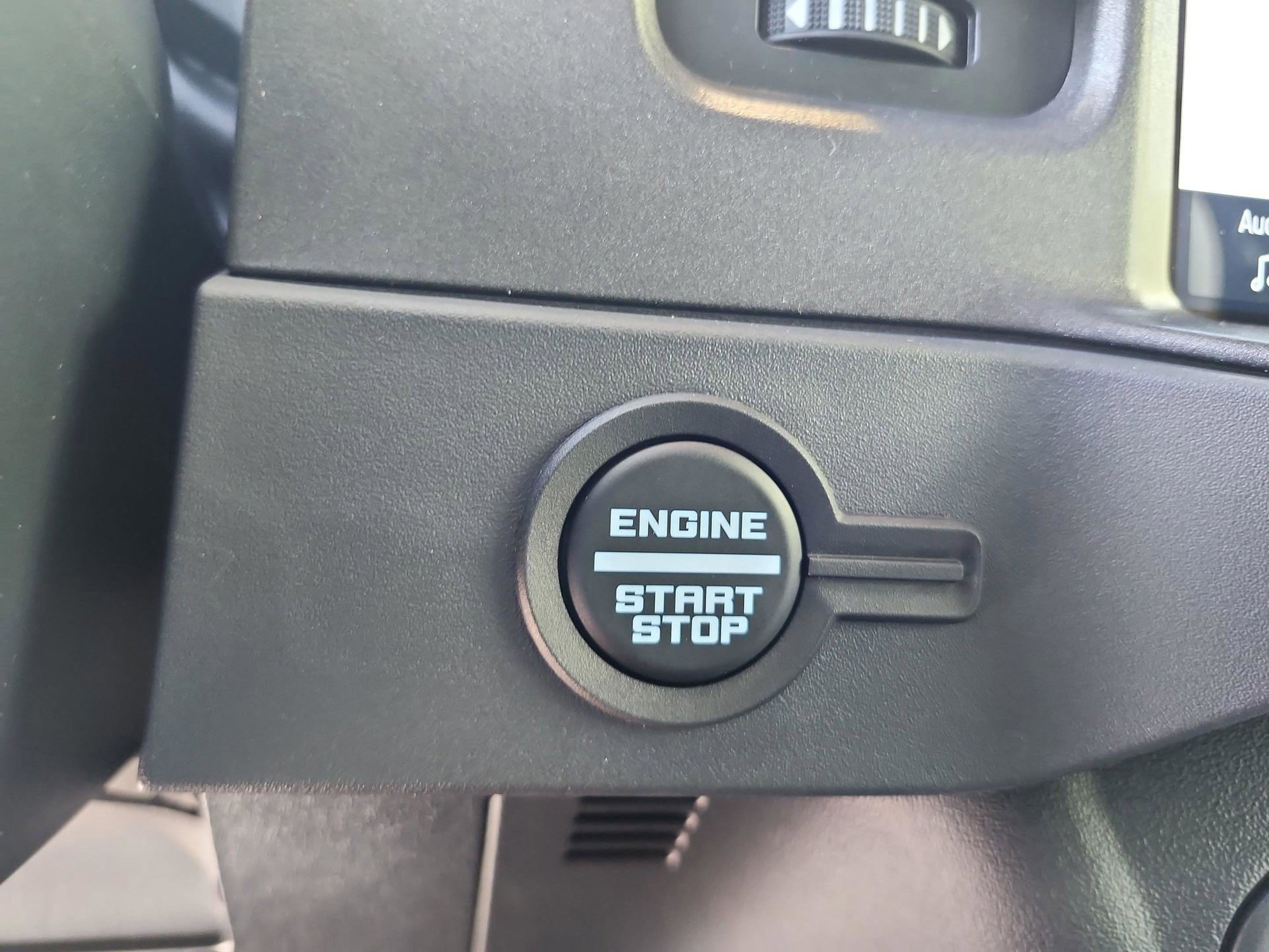 New 2025 Ford Bronco Badlands image 29