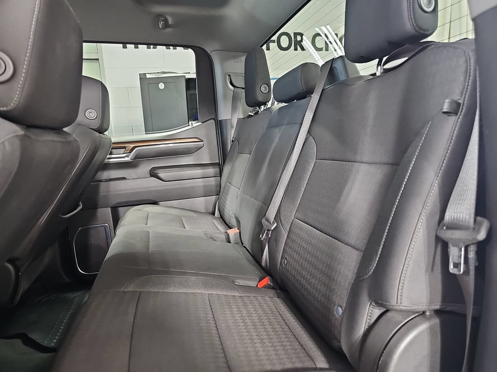 Certified 2024 Chevrolet Silverado 1500 LT AWD/4WD image 17
