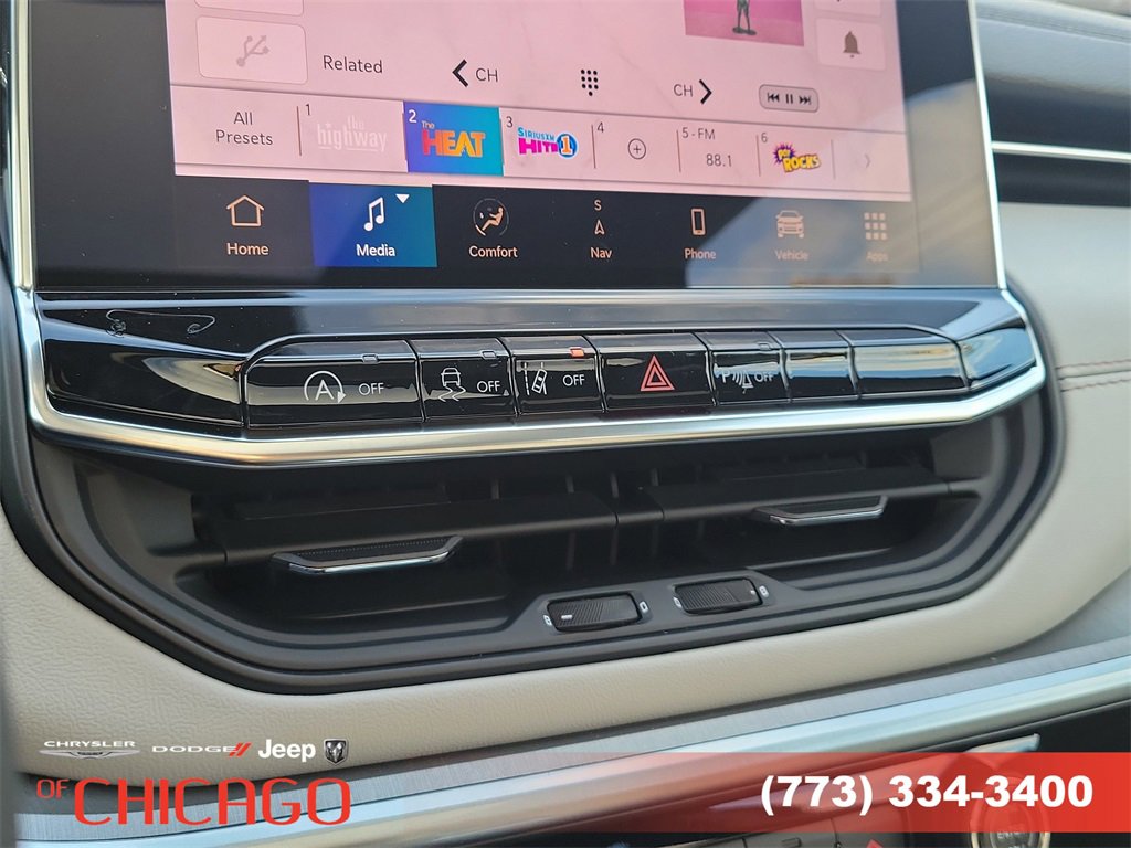 New 2026 Jeep Compass Limited image 33