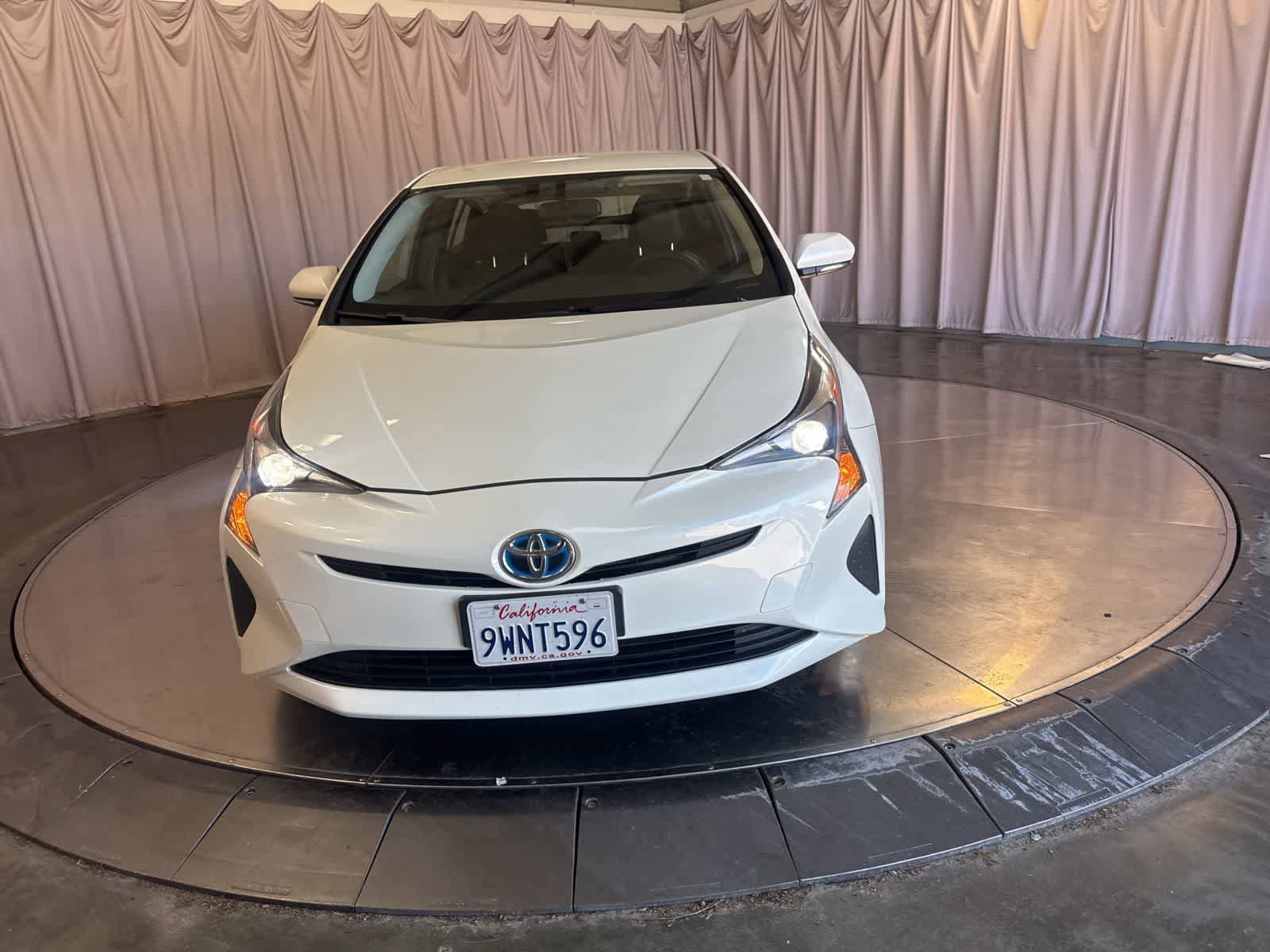 Used 2016 Toyota Prius Three FWD video 2