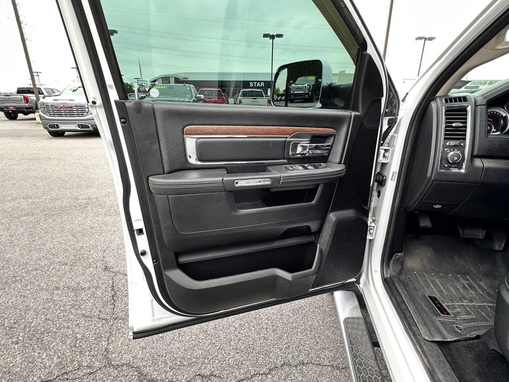 Used 2014 RAM 1500 Laramie w/ Trailer Tow Group AWD/4WD image 17