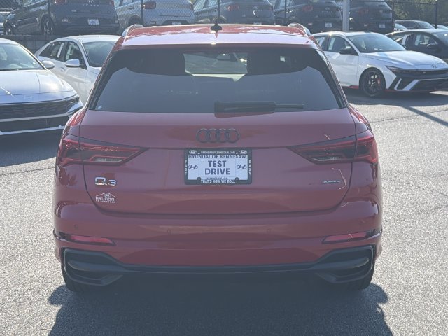 Used 2021 Audi Q3 2.0T Premium Plus w/ Premium Plus Package AWD/4WD image 7