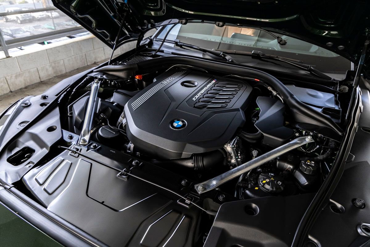 Certified 2025 BMW Z4 M40i w/ Edition image 30