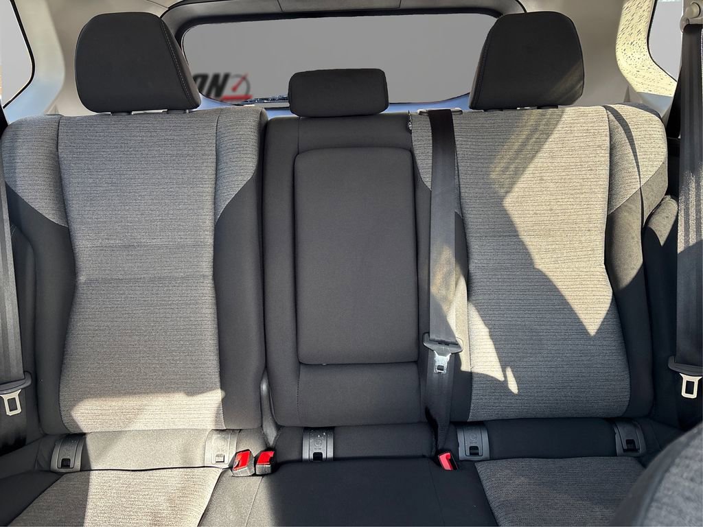 Used 2021 Nissan Rogue SV image 18