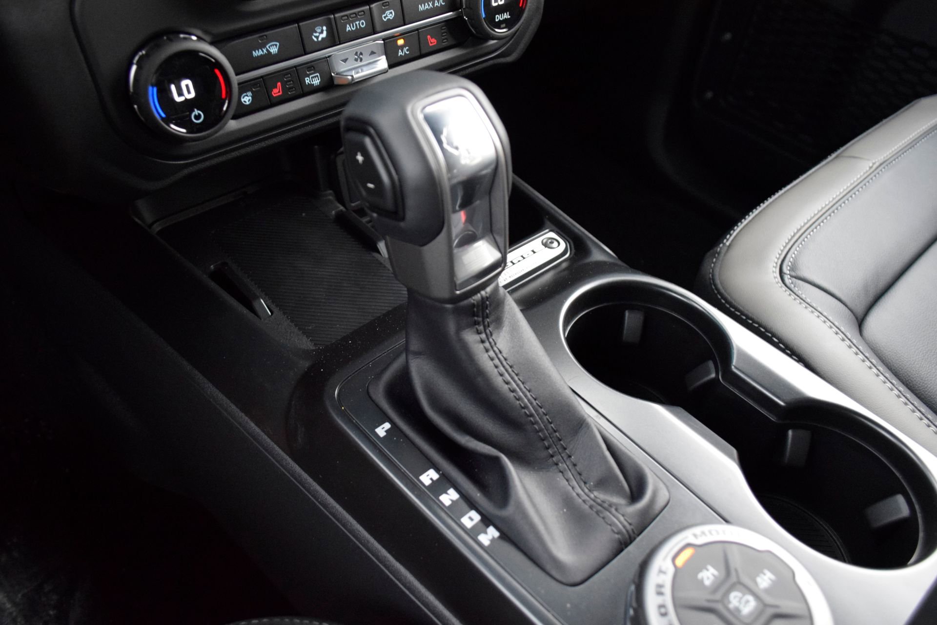 New 2026 Ford Bronco Outer Banks image 14