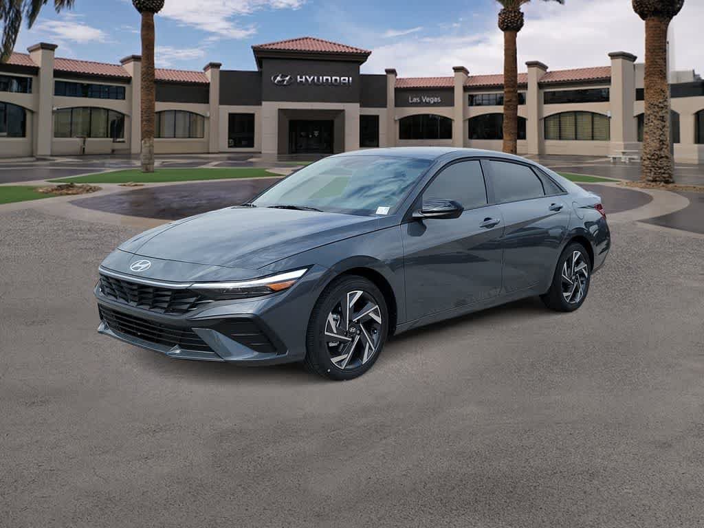 Certified 2025 Hyundai Elantra Sport FWD image 4