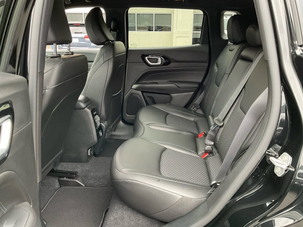 New 2026 Jeep Compass Latitude AWD/4WD image 28