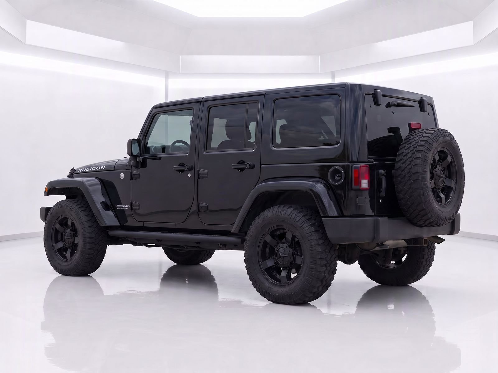 Used 2012 Jeep Wrangler Unlimited Rubicon w/ Connectivity Group AWD/4WD image 7