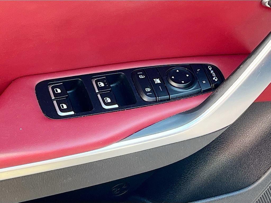 Used 2020 Kia Stinger GT2 AWD/4WD image 18