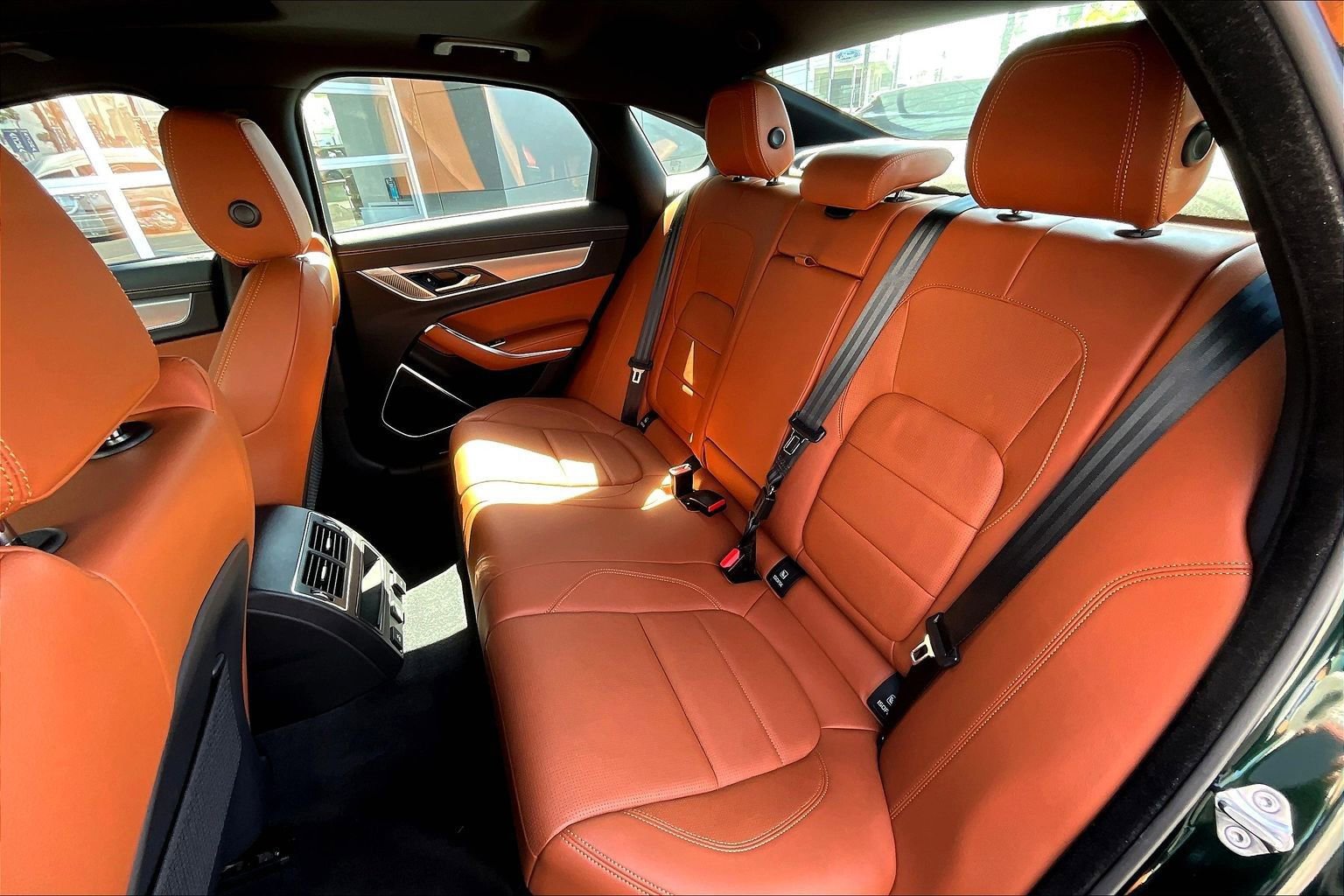 Used 2024 Jaguar XF R-Dynamic SE image 25