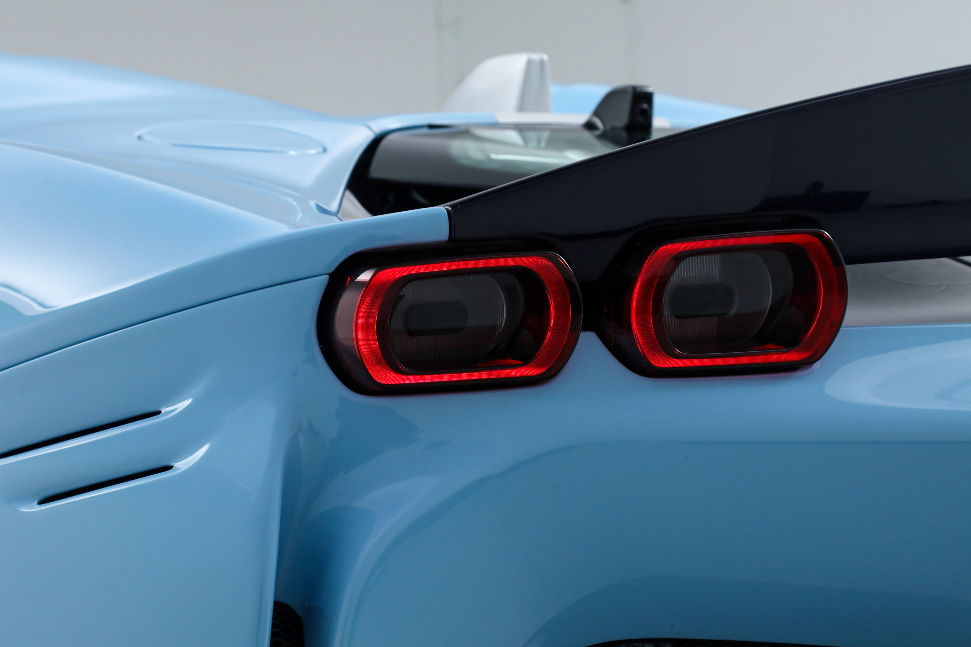 Certified 2025 Ferrari SF90 Spider AWD/4WD image 18