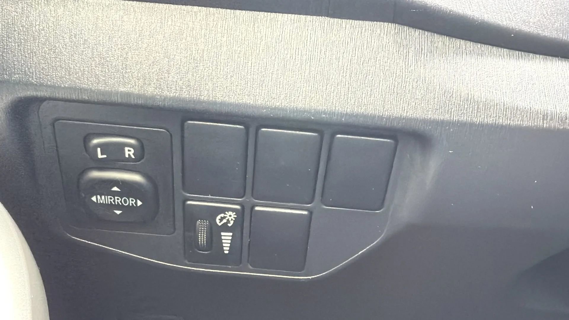 Used 2013 Toyota Prius Two image 15