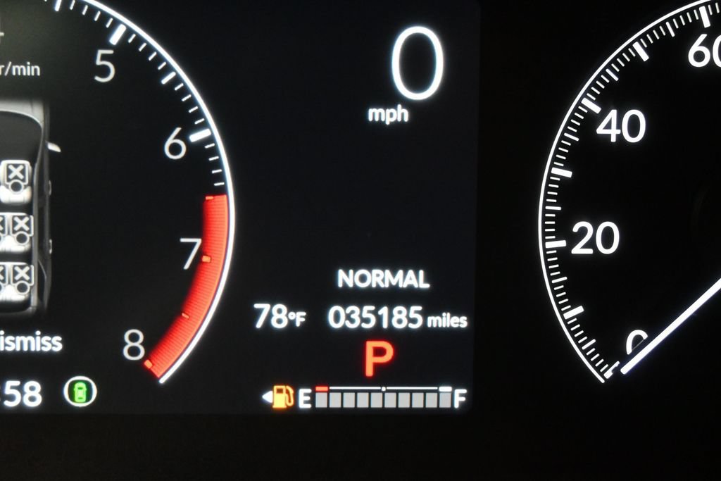 Certified 2025 Honda Pilot Touring image 16