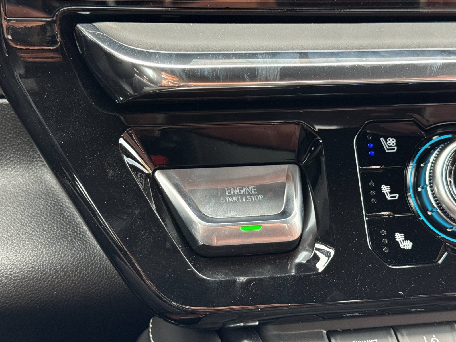 New 2026 GMC Sierra 2500 Denali Ultimate AWD/4WD image 22