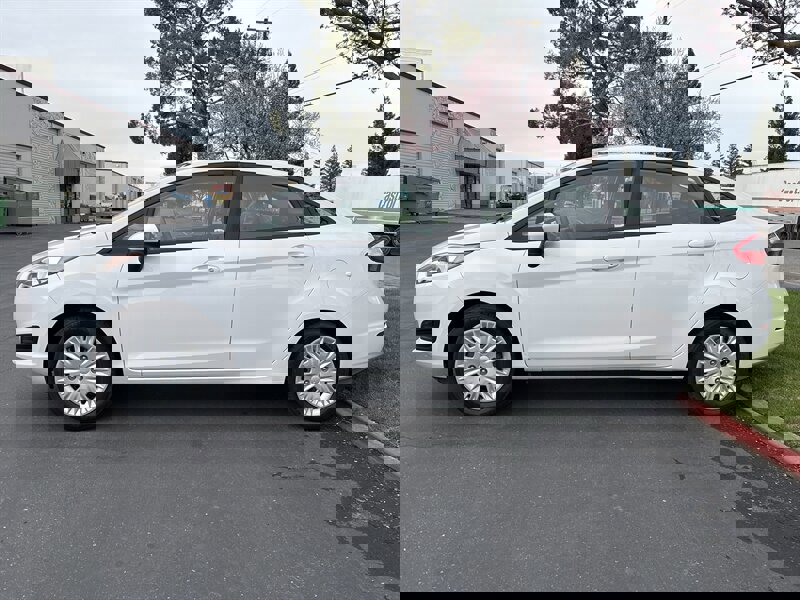 Used 2017 Ford Fiesta S image 8