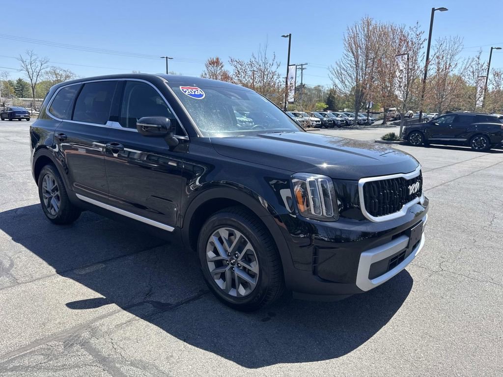 Used 2024 Kia Telluride LX AWD/4WD image 9