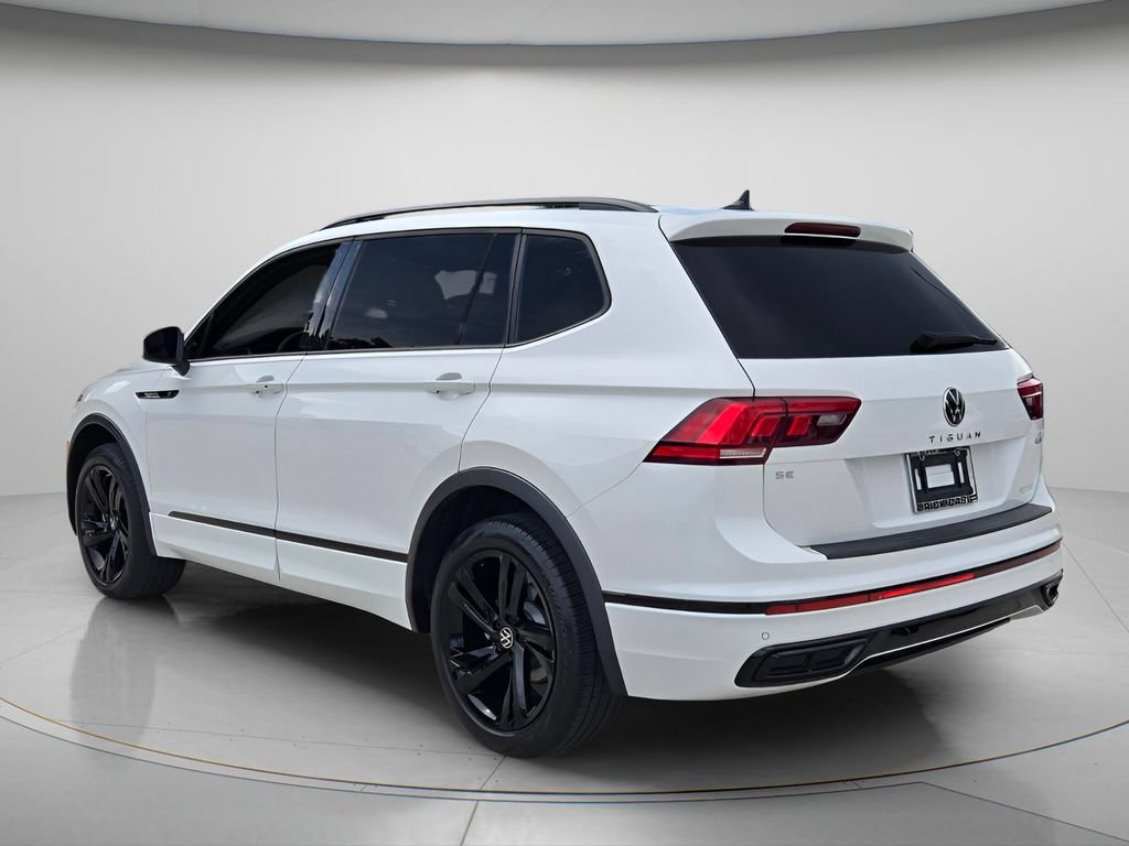 Certified 2024 Volkswagen Tiguan SE R-Line AWD/4WD image 4