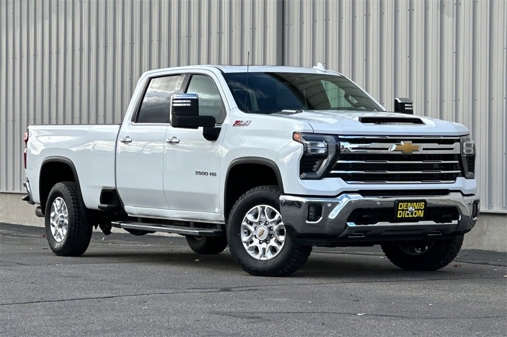 Used 2024 Chevrolet Silverado 3500 LTZ w/ LTZ Convenience Package image 2
