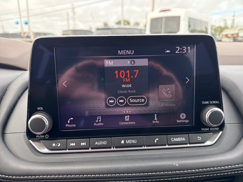 Used 2023 Nissan Rogue SV AWD/4WD image 12
