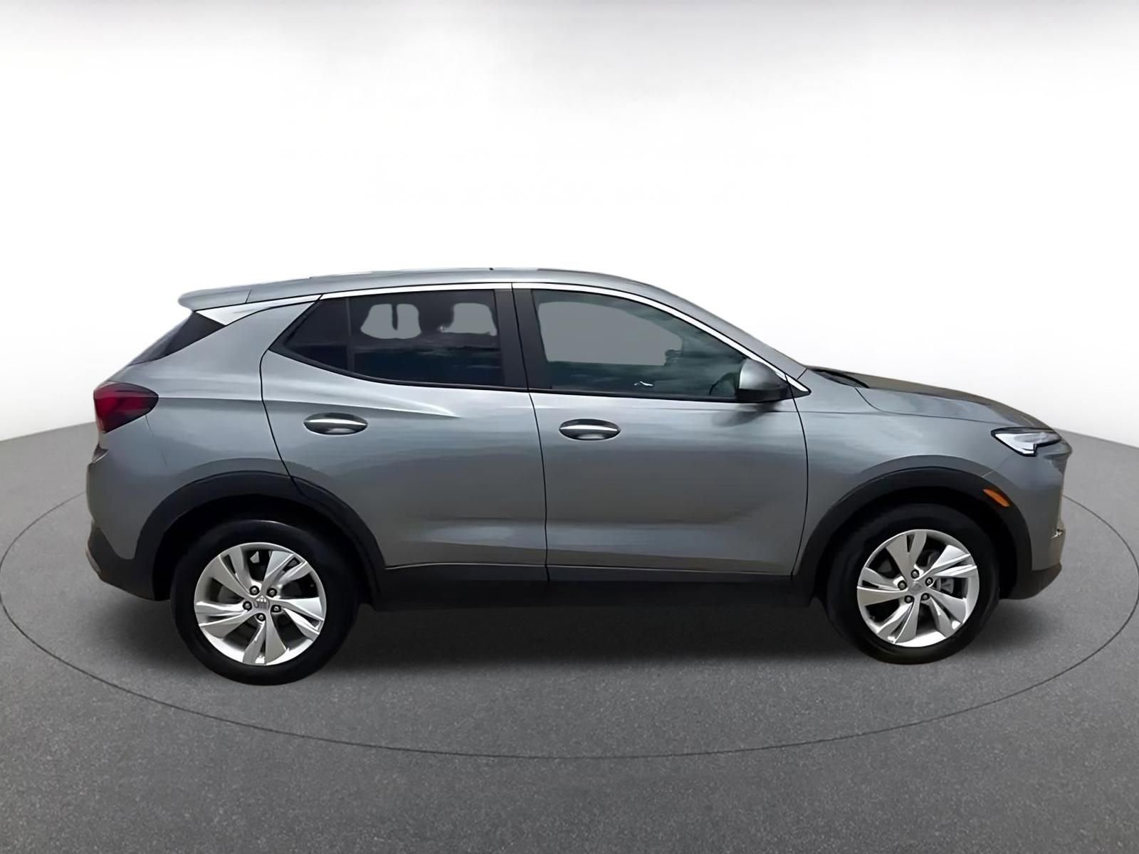 Used 2025 Buick Encore GX Preferred image 16