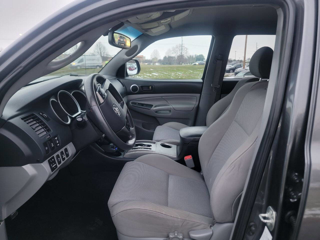 Used 2012 Toyota Tacoma 4x4 Double Cab image 19