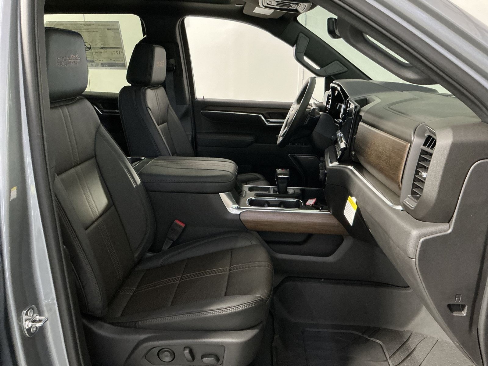 New 2026 Chevrolet Silverado 1500 High Country AWD/4WD image 27