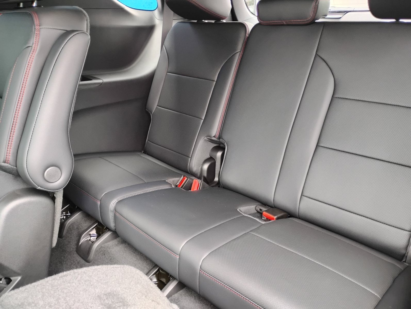 New 2026 Chevrolet Traverse RS FWD image 27