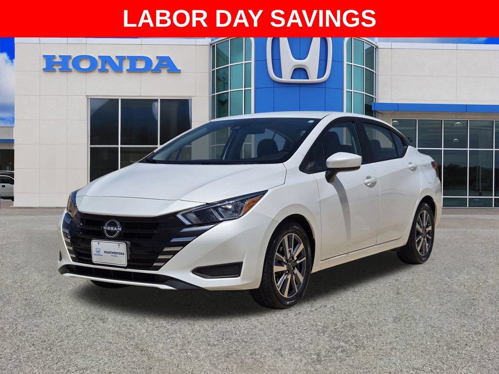 Used 2024 Nissan Versa SV FWD image 7