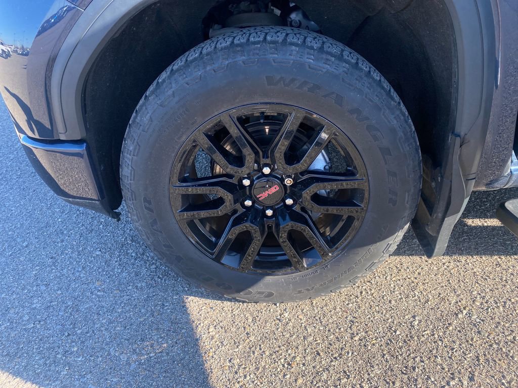 Used 2022 GMC Sierra 1500 Elevation w/ LPO, Elevation Black Package image 26